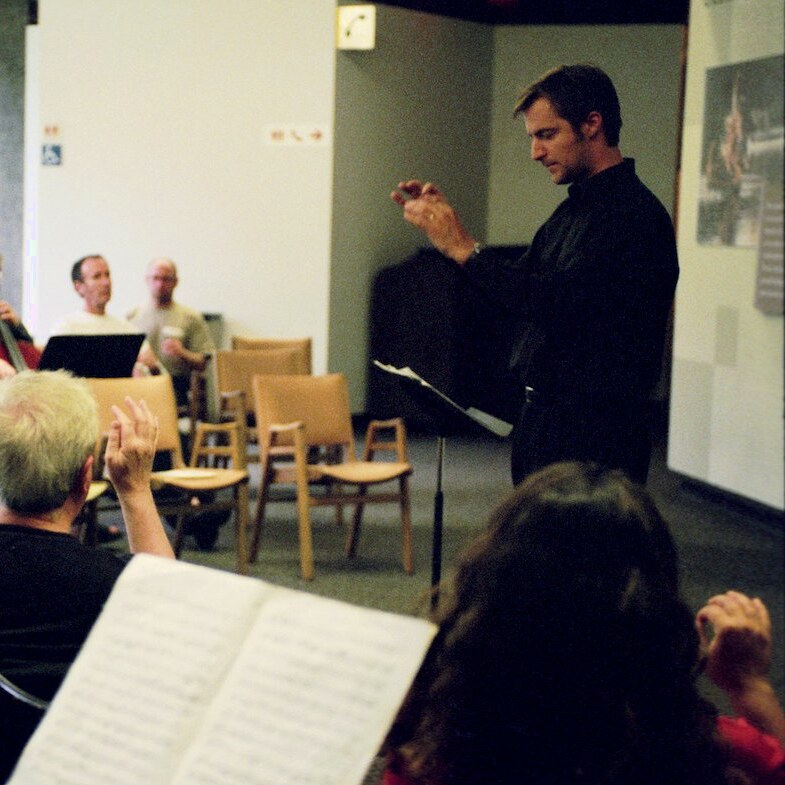 Andrew Spoeth leading a chamber rehearsal at the Banff Centre